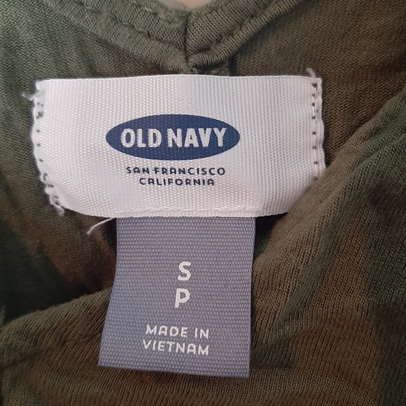 3/$15 dark Green v-neck old navy top - Picture 5 of 5